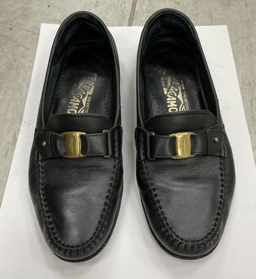 正品SALVATORE FERRAGAMO黑色經典樂福美鞋（6EE）義大利製