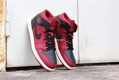 Air Jordan 1 Mid “Reverse Banned ”休閒運動 黑紅 籃球鞋 554724-601 男鞋