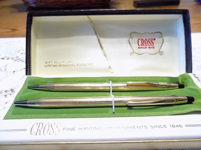 【CROSS】世紀系列 12K包金對筆(原子筆與自動鉛筆)/套 --兩支美國高仕金筆喔！