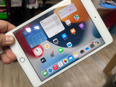 奇機巨蛋店 售二手【Apple蘋果】iPad mini 4 Wi-Fi 64GB 平板電腦 追劇 主螢幕尺寸 7.9 inch