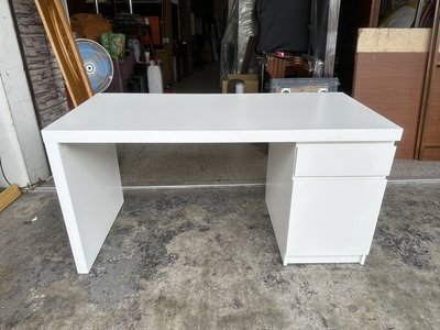 香榭二手家具*IKEA MALM白色 工作桌-書桌-辦公桌-寫字桌-電腦桌-兒童書桌-抽屜桌-美甲桌-會客桌-洽談桌