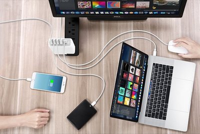 DockCase MacBook Pro 16吋 插座擴充轉接器 (HDMI版本) 變壓器usb充電器擴充 強強滾