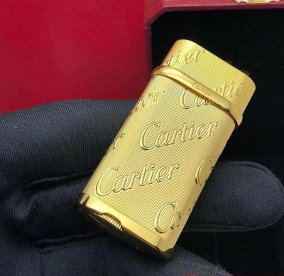 Cartier打火機附原裝盒！說明書！Logo金色！二手品、極新！非Zippo、Dupont