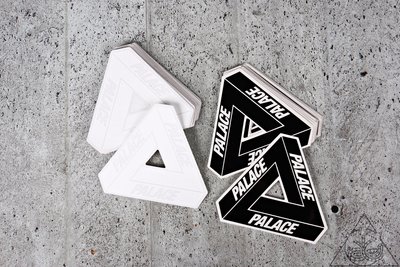 【HYDRA】Palace Skateboards Triangle Stickers 黑 白 三角 貼紙【PLC38】