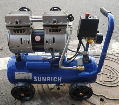 【榮展五金】SUNRICH 2HP/10L 靜音型無油雙缸空氣壓縮機 空壓機 打石/汽修/氣動工具 打蠟 打氣 吹粉塵