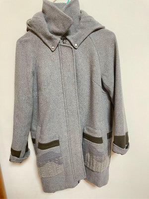 正版GOZO原價：5380 灰色挺版長外套 衣長78公分 胸48公分 袖子長58公分