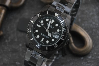 日本製石英機心 OMAX歐美時尚勞利仕名款～全黑水鬼 submarine造型全不鏽鋼製石英錶 MAN  SI