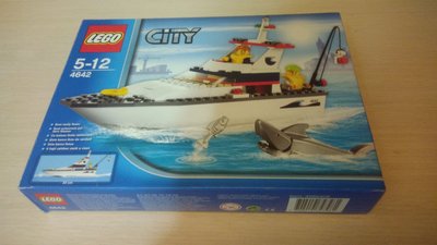 [二手]樂高,Lego 4642 Fishing boat 快艇 釣魚船 鯊魚 魚