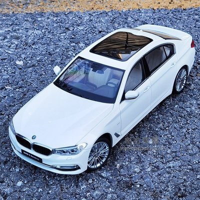 現貨汽車模型京商kyosho1:18寶馬5系G38 BMW 5 Series Sedan Li 合金