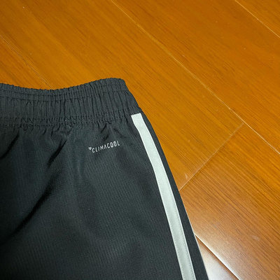 （Size 美版m) Adidas Climacool 德國隊短褲 （H)