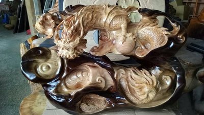 台灣紅檜龍 雕刻品/藝術品/雕件  (非檜木盒、龍柏、肖楠、黃檜、崖柏、樟木)