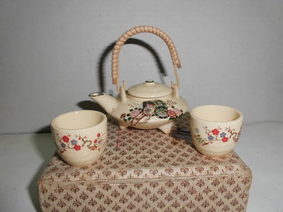 日本早期三腳茶壺杯組
