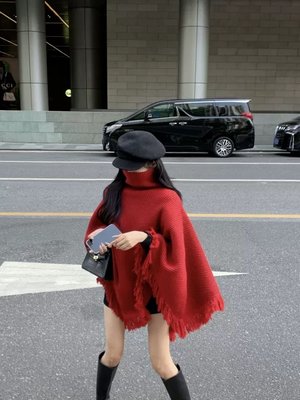 [ ohya梨花 ] =韓國帶回=最新秋冬新款性感質感名媛穿搭法式時髦紅色/卡其色高領流蘇顯瘦針織造型上衣罩衫