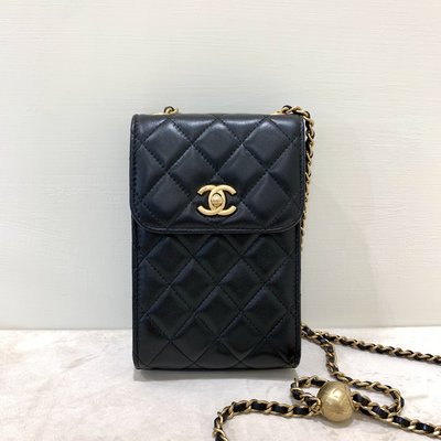 Chanel Coco 金球手機包 羊皮  金釦 黑色《精品女王全新&amp;二手》