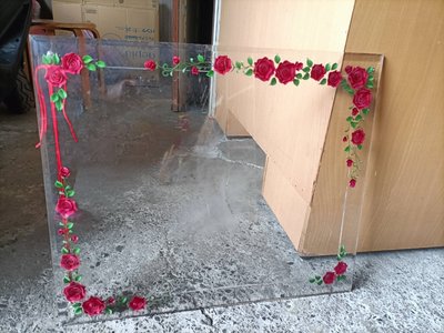 【銓芳家具】玫瑰花邊壓克力相框(50×60cm) 玫瑰花藤透明壓克力板 居家裝飾 牆面背景 道具拍攝 電影佈置