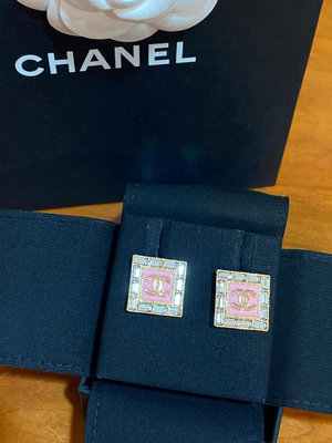 Chanel 24S 粉色方型耳環 全新品