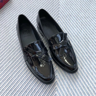 Melia 米莉亞代購 22年 歐美精品女鞋 Tory Burch 托里伯奇 中跟樂福鞋 跟3CM 蝴蝶結設計 黑色
