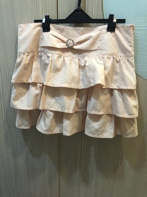 小花別針、專櫃品牌【poone】米粉色蛋糕短裙