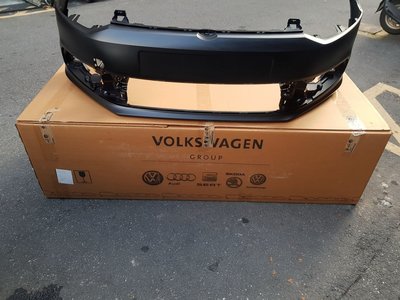 VW 2013年-2016年 POLO VENTO 前保桿 原廠件