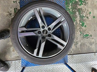 奧迪A4 原廠18吋鋁圈Ronal 3690+韓泰輪胎245/40R18
