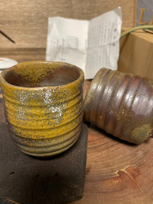 #民俗手工藝品 日本回流瓷器陶器備前燒湯手工湯吞一對出，帶款