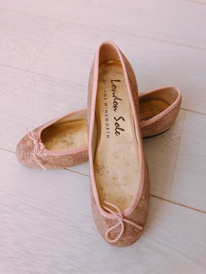 London sole粉紅色蛇紋芭蕾舞平底鞋