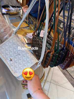 Goyard plumet 信封包 接單😉🌈黃/灰/電光藍/黑/深藍/黑棕/橘/白 $4xxxx 有限購喔 喜歡盡早下單