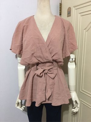 日本heather品牌粉膚色交叉綁帶短風衣式罩衫(適M～L)*250元直購價*