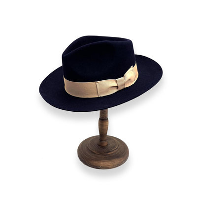 ☆Yango Wu☆ 紳士帽-大帽沿 fedora 訂製款 深藍色款 兔毛製作 緞帶更換駝色 編號:00653100
