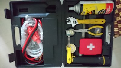 (免運)汽車緊急維修工具汽車救車線電瓶充電線+扳手+充氣罐+手電筒+三角架