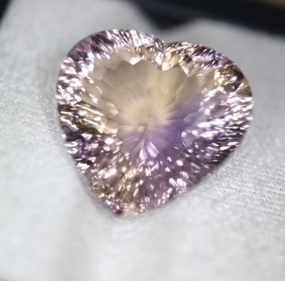 【艾爾莎寶石+】15.37ct 頂級淨度IF！紫黃色幻彩愛心！千禧車工！天然無燒紫黃晶 Ametrine