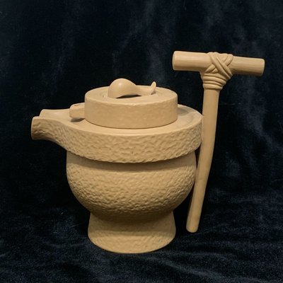 古早石磨造型茶壺（田園陶坊限量商品）