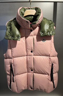 HJ國際精品館23秋冬MONCLER  1A001026895051A羽絨背心-(女)