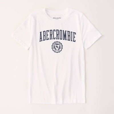 【abercrombie kids】【a&f】af男童款短袖T恤印藍弧字鹿徽章白 F07200723-25