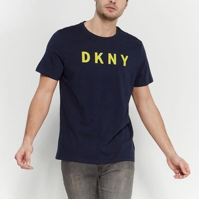 現貨 S 潮T DKNY 個性短袖T恤 深藍色 低調時尚 素面LOGO款 型男 短T 大尺碼 大尺寸