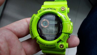 降價-Casio g-shock 雨蛙 gw-200tc三冠王