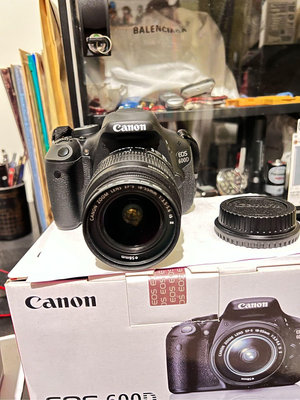 售出）Canon 600D 二手單眼相機 原廠配件齊 再附人像鏡