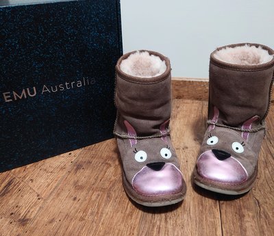 二手轉售 - 保證真品!澳洲EMU Australia澳洲羊皮美麗諾羊毛袋鼠造型時尚兒童靴子雪靴筒靴時尚兒童靴子