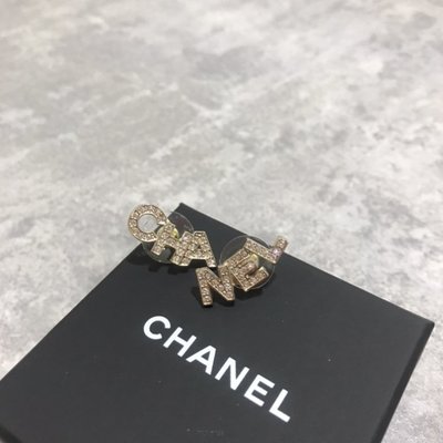Chanel chanel鑲鑽耳環 金色《精品女王全新&amp;二手》