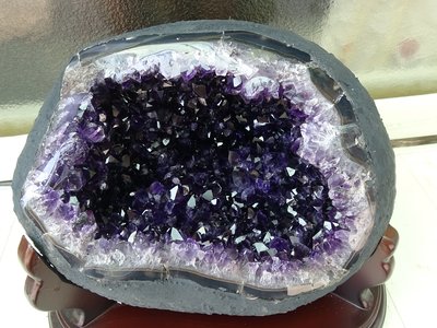 ~shalin-crysta~烏拉圭原礦皮紫水晶洞~14.43公斤(A)~嘴大吃四方~藏風聚氣~招財納祥~低價起標!