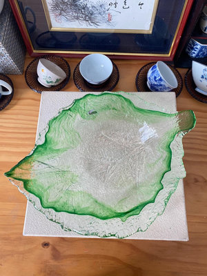 日本中古IWATA巖闐硝子 手工手作琉璃綠葉子果盤