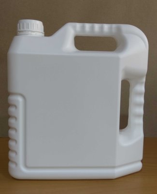 YT店【HDPE塑膠容器】農藥罐、肥料罐 4000cc   【台灣製MIT】可用來裝酒精及次氯酸水