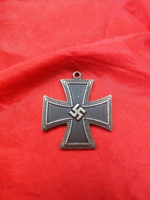 大草原典藏，二戰德國希特勒納粹黨純銀十字勳章