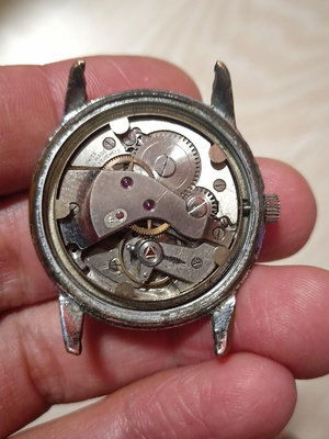 出售瑞士古董山度士手動機械手錶。成色一般。視頻圖片可見。機芯
