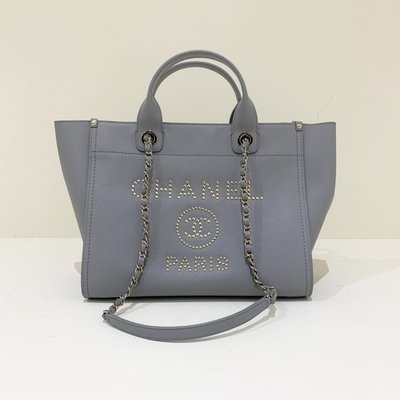 Chanel 購物包 沙灘包 皮革 灰色《精品女王全新＆二手》