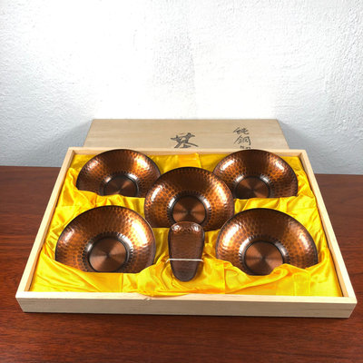 日本回流今泉堂純銅五客杯托，手工捶打紋，斗形經典款