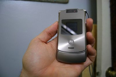 『皇家昌庫』Motorola V3XX 3G版本 黑色 超薄機 藍牙 錄聲錄影 記憶卡擴充 保固一年