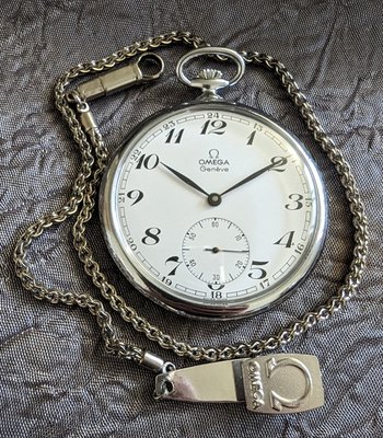 （全部原裝含錶鍊）1960年代（停產美品）,OMEGA日內瓦小秒針款，手動上鍊機械懷錶