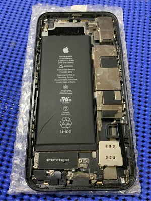 Iphone11 id 板 維修 螢幕 破裂 face id 相機 尾插 開機排線 電池 零件 拆機 台東