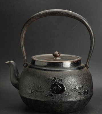 [茶太初] 日本 龍盛堂 柚肌祈福紋 紫斑銅蓋 銀象嵌玉露提手 鐵壺
